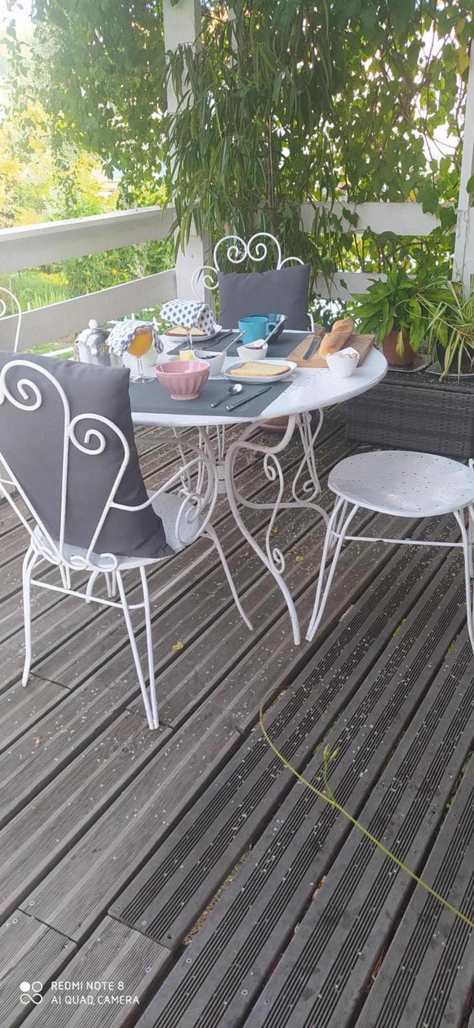 Logement Independant Attenant A Une Maison Dans Grand Jardin Retournac Exteriér fotografie